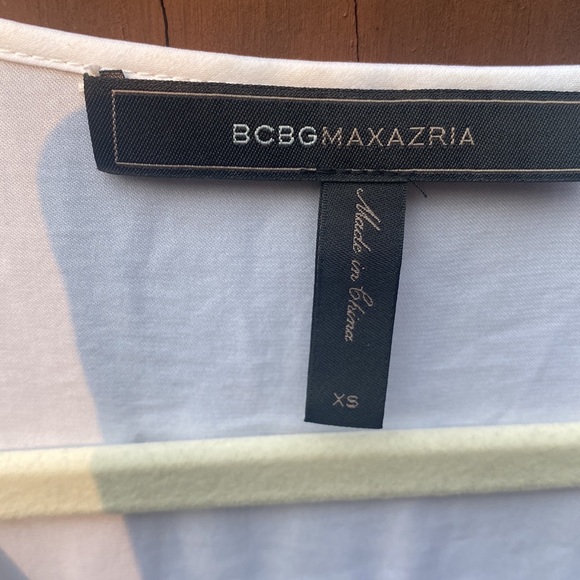 BCBG MAXAZRIA… asymmetric, tunic🌺 - Picture 3 of 4
